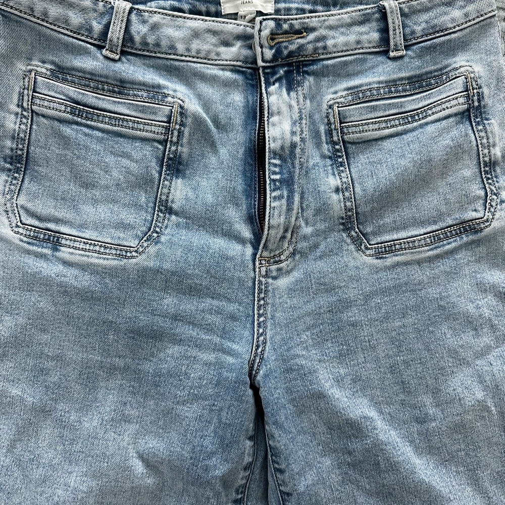 Ceros, stretchy, cropped Light Blue Denim Jeans